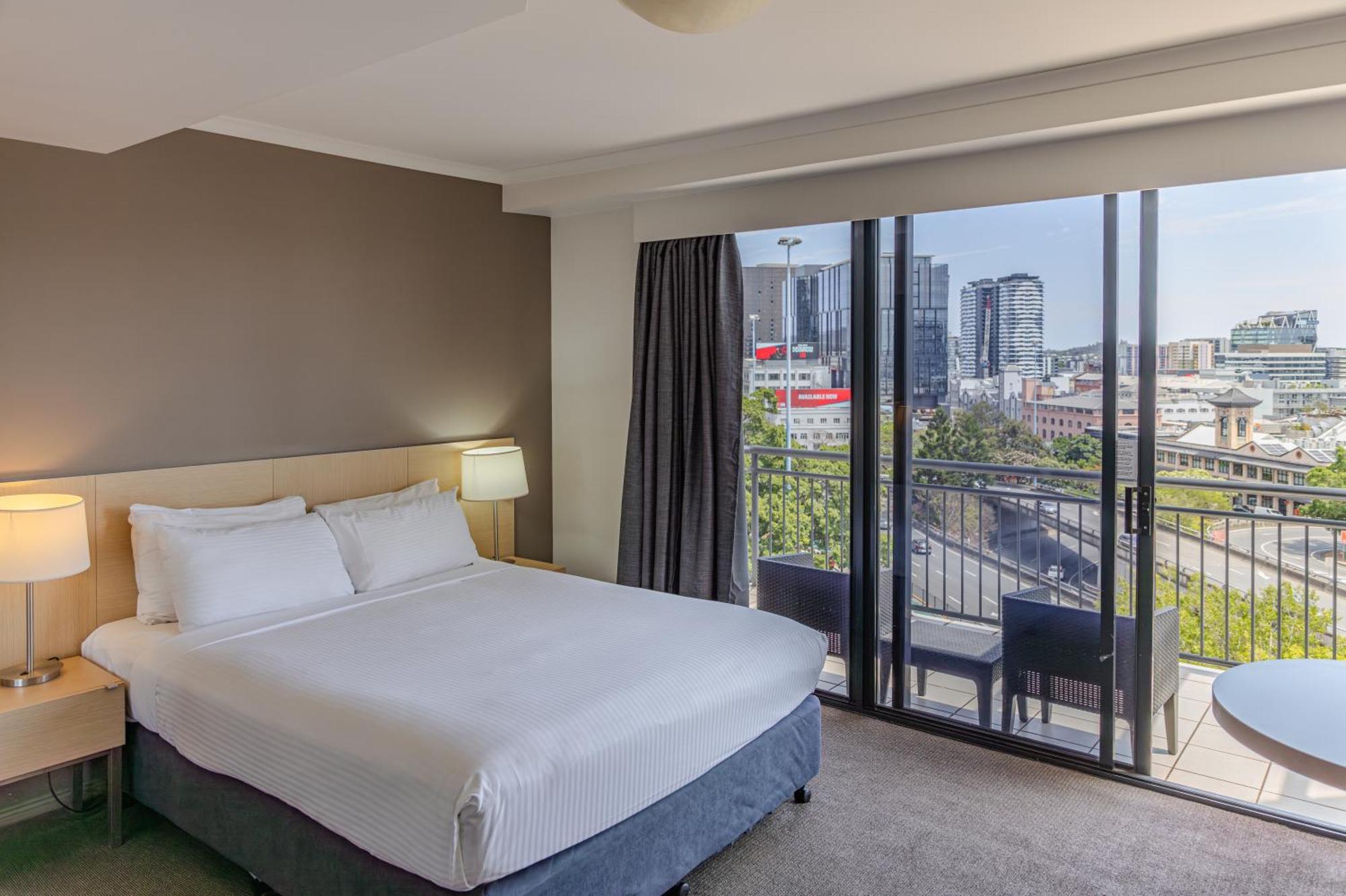 Adina Apartment Hotel Brisbane Esterno foto