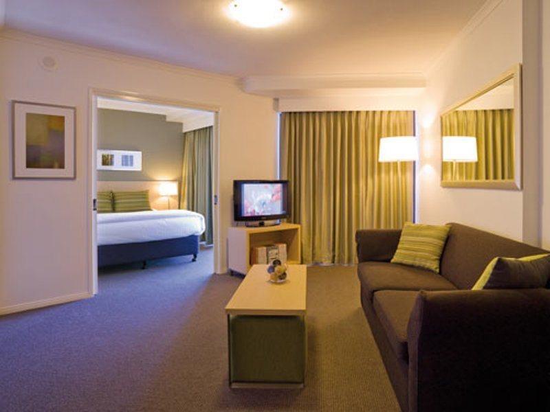 Adina Apartment Hotel Brisbane Esterno foto