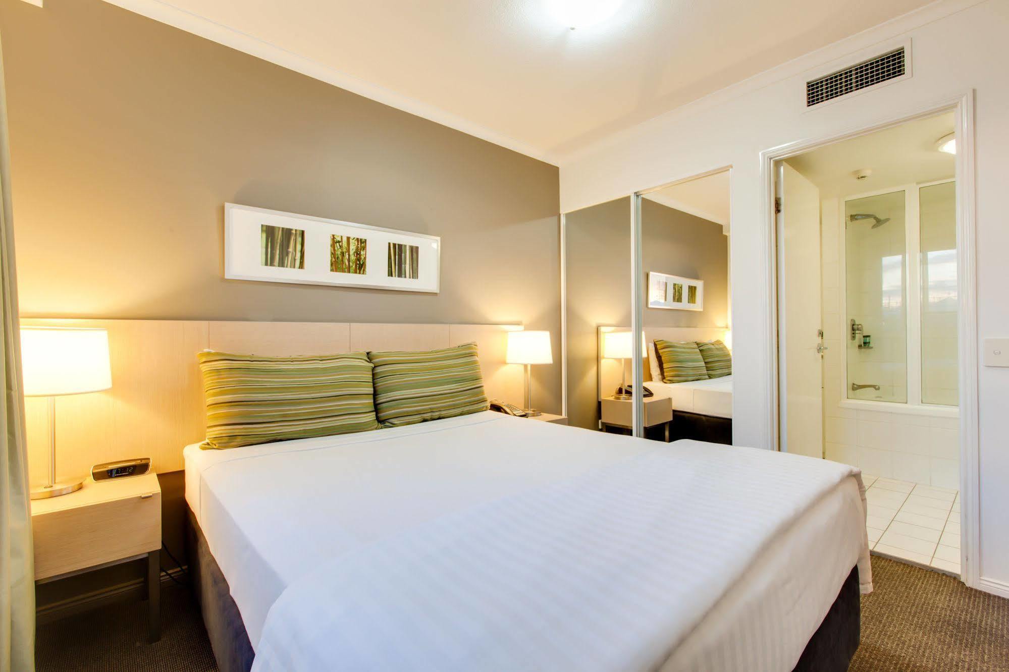 Adina Apartment Hotel Brisbane Esterno foto