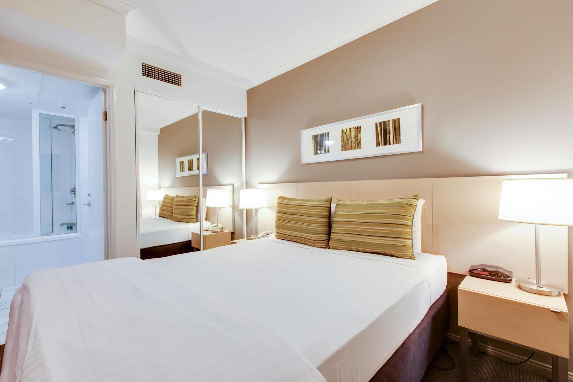 Adina Apartment Hotel Brisbane Esterno foto