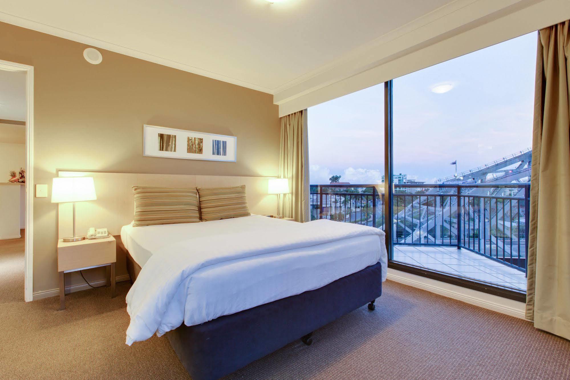 Adina Apartment Hotel Brisbane Esterno foto