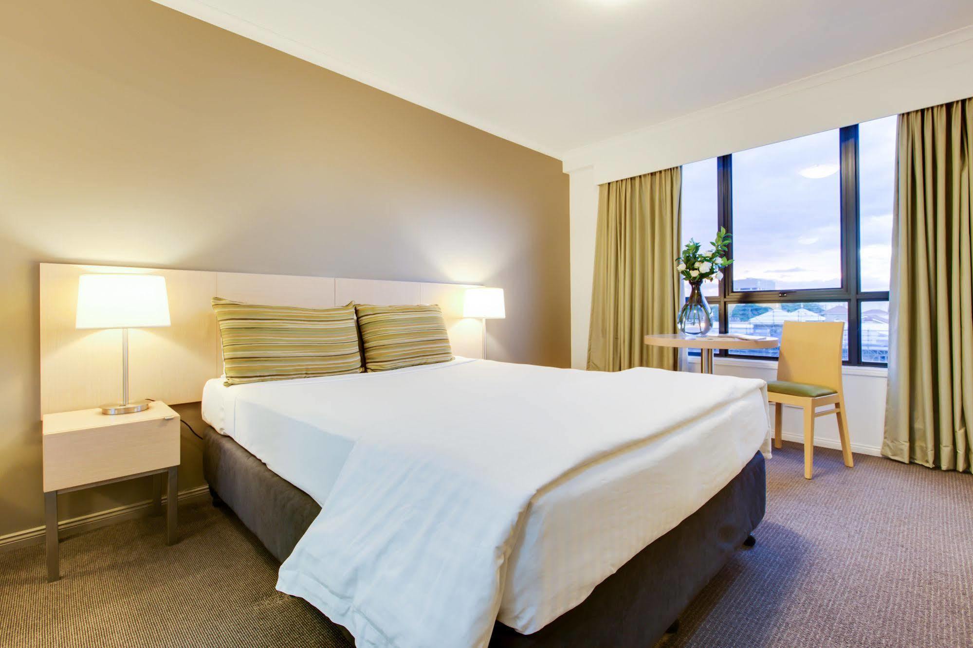 Adina Apartment Hotel Brisbane Esterno foto