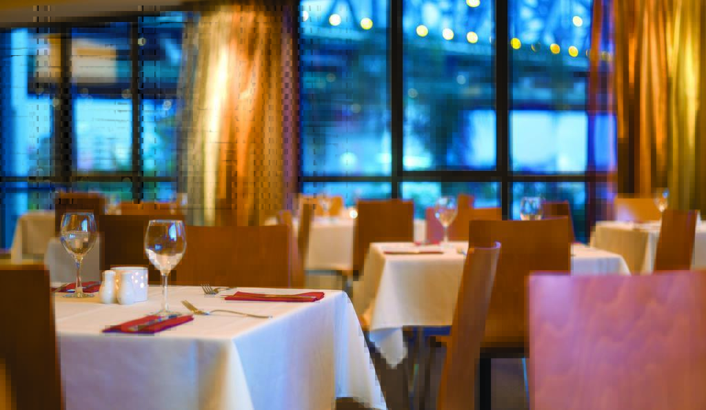 Adina Apartment Hotel Brisbane Ristorante foto